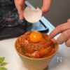 混ぜるだけ簡単！韓国風うまから漬けサーモンの工程3