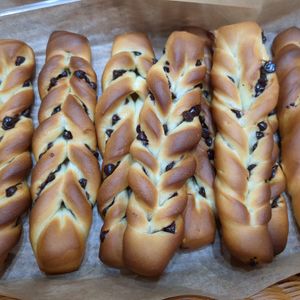 999590の作ってみた!投稿(チョコチップスティックパン。)
