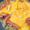 【簡単なのにおいしすぎる!】とろとろ卵のペペロンチーズ丼の工程2