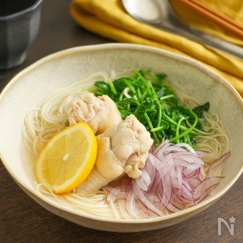 白だしでエスニックそうめん
