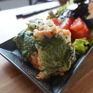 くろとわの作ってみた!投稿(家族争奪戦（笑）めちゃくちゃ美味しい！鶏天の青じそ巻き☆)