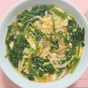 milkの作ってみた!投稿(寒い日はこれに決まり！ほうれん草のかき玉うどん)