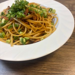 mocoの作ってみた!投稿(秋の味覚♪鮭としめじのバター醤油パスタ)