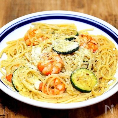 海老とズッキーニのパスタ
