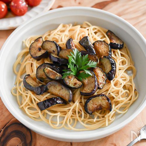 お酒とともに！なすのアンチョビパスタ