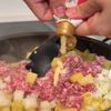 10分で完成！【じゃがカレーチーズ丼】の工程3
