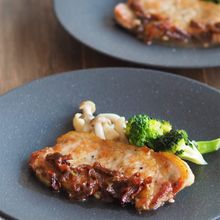 簡単♪豚肉のソテー、ドライトマトソース