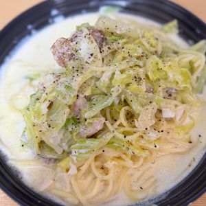 Tsuneaki Okadaの作ってみた!投稿(【チキンとキャベツのクリームスープパスタ】スープ感覚でぺろり)