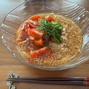 こむぎの作ってみた!投稿(【汁まで飲み干す！トマトとツナの旨スープそうめん】簡単絶品！)