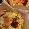 ぐ〜たら子の作ってみた!投稿(焼肉のタレでお店の味✨豚バラレタス炒飯🐷)