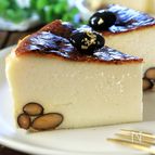 【黒豆煮入りバスクチーズケーキ】おせちリメイク・冷凍保存可