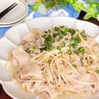 箸がノンストップ！豚バラ肉とシャキシャキもやしの塩ダレ炒め
