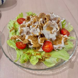 1499511の作ってみた!投稿(【ごま味噌ダレ冷しゃぶサラダ】少しのポイントでお肉やわらか☆)