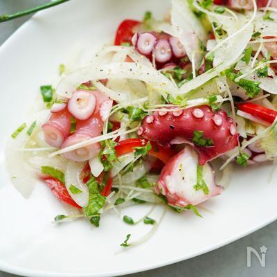新玉ねぎとタコの彩り野菜のセビーチェ