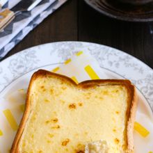 SNSでバズッった♪新感覚【バスクチーズケーキ風トースト】