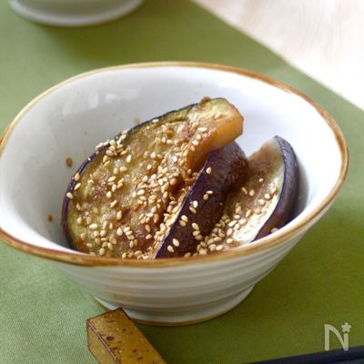 ごまの風味でお箸が進む!水なすのとろとろ煮