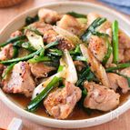 【鶏もも肉のねぎニラ炒め】簡単スタミナおかず！
