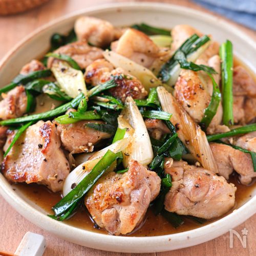 【鶏もも肉のねぎニラ炒め】簡単スタミナおかず!