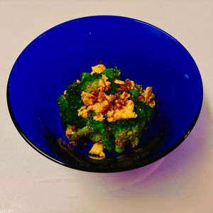 りんの作ってみた!投稿(【ブロッコリーと卵のごまおかかサラダ】レンジで5分♪簡単副菜)