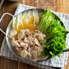豚バラのにんにく塩鍋。やみつき！切って煮るだけで簡単♪