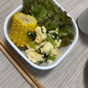 あおいの作ってみた!投稿(まるでポテサラ！高たんぱく♡ほうれん草と卵のおからサラダ)
