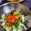 ヴェルの作ってみた!投稿(5分で完成!【とろ~り♩旨辛ユッケ風冷奴】少ない材料で簡単♩)