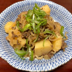 りんごの作ってみた!投稿(じゃがいもとしらたきの《甘辛♡そぼろ煮》)