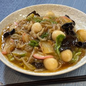 楽ラク手抜キッチン🐶🐾の作ってみた!投稿(昭和の素朴な町中華🍚うま塩あんかけ中華丼再現🤩)
