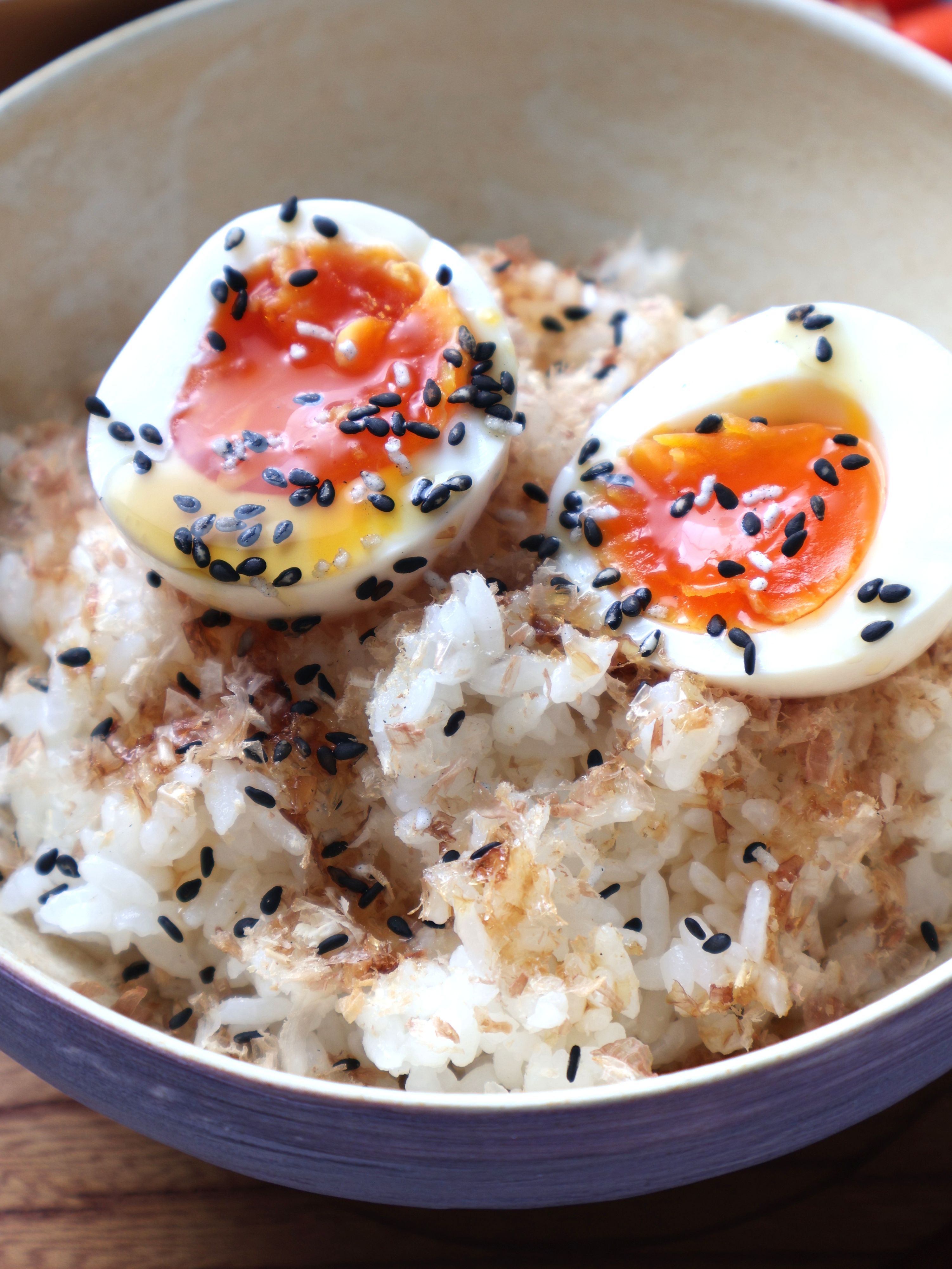 絶品！半熟味玉のっけおかかごはん | レシピサイトNadia
