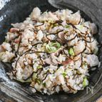 少ない材料でも味が決まる！豚肉と塩こんぶのチャーハン