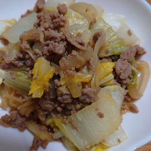1315327の作ってみた!投稿(【ワンパンヘルシー大満足】白滝レタスのひき肉炒め　#男子ウケ)