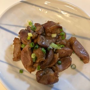 りりぃの作ってみた!投稿(砂肝のにんにくバター醤油焼き♩銀皮甘辛焼き♡2種のおつまみ)