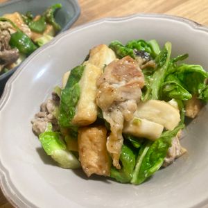 ゆかりの作ってみた!投稿(ボリューム満点‼︎ご飯進む♡『厚揚げとキャベツの味噌炒め』)