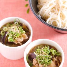 甘辛味で子どもも大人も大好き♪豚バラなすそうめん