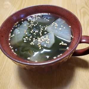 ナムディの作ってみた!投稿(【大根とわかめのごま中華スープ】5分煮るだけ♪)