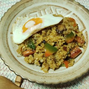 M＊Pの作ってみた!投稿(ソースが味の決め手！カレーチャーハン)