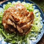 《豚こまでスタミナ焼き》キャベツがモリモリいける♪