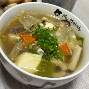 みーこの作ってみた!投稿(残り物おでんリメイク術＊具たくさんのけんちん汁)