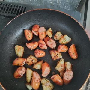 KUMIKOの作ってみた!投稿(フライパン10分！【絶品ジャーマンポテト】少ない調味料で♩)