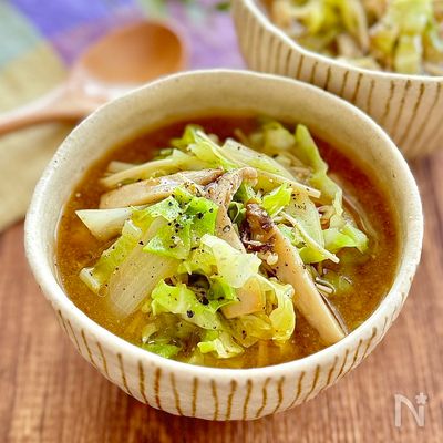 キャベツときのこの旨みたっぷりスープ