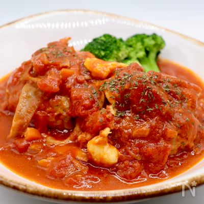 具だくさん！トマト缶で作る我が家の煮込みハンバーグ。