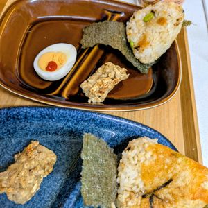 あやきょの作ってみた!投稿([塩こんぶチーズの焼きおにぎり]旨味たっぷりでやみつき！)