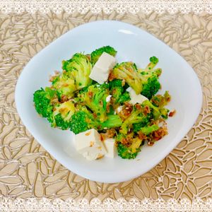にゃ〜むずの作ってみた!投稿(【豆腐とブロッコリーのおかかサラダ】高タンパク&ヘルシー副菜)