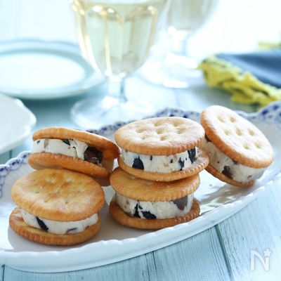 『黒豆バターサンド』(おせちリメイク)