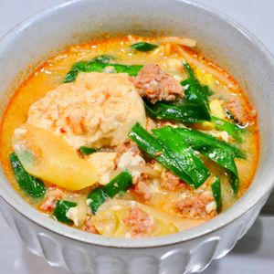 まゆの作ってみた!投稿(簡単10分！これだけでも満腹「豆腐とニラのもやし担々スープ」)