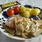 燻製バターで！鮭のムニエル・きのこのマスタードクリームソース