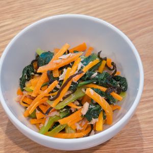 ミルクの作ってみた!投稿(レンジで3分！【小松菜とにんじんの旨ツナ塩昆布和え】やみつき)