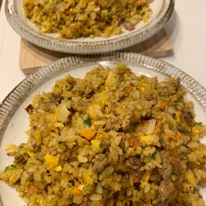 ぐ〜たら子の作ってみた!投稿(『カレー炒飯』スパイシーさとひき肉のうま味が"五感"を刺激)
