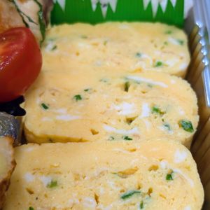 まゆのの作ってみた!投稿(牛乳でふっくら＊定番お母さんの玉子焼き【作り置き＊お弁当】)