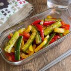 切って漬けるだけ！ごま油香る「夏野菜の和風マリネ」